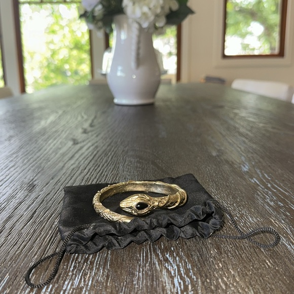 Roberto Cavalli. Cleopatra bracelet, gold plated. - Picture 4 of 4